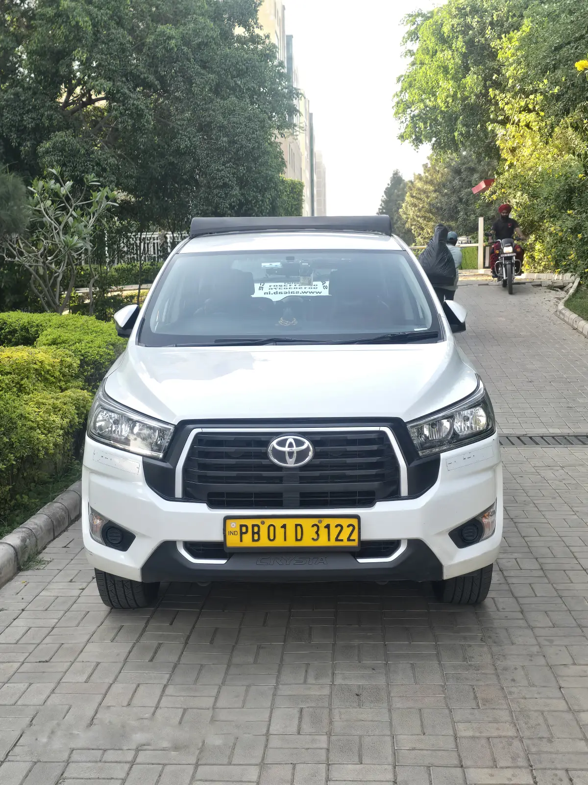 Best taxi service in dera Bassi